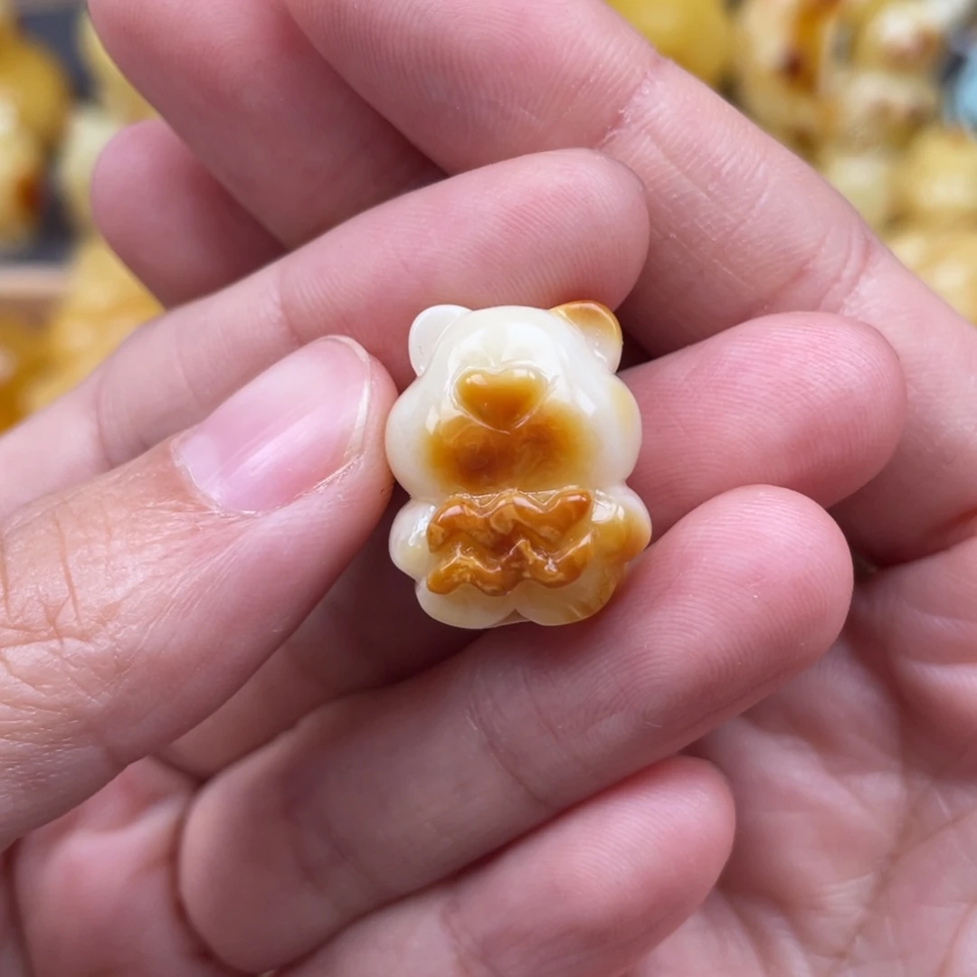 裸石琥珀未镶嵌蜜蜡