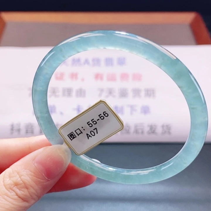翡翠未镶嵌手镯翡翠手镯79