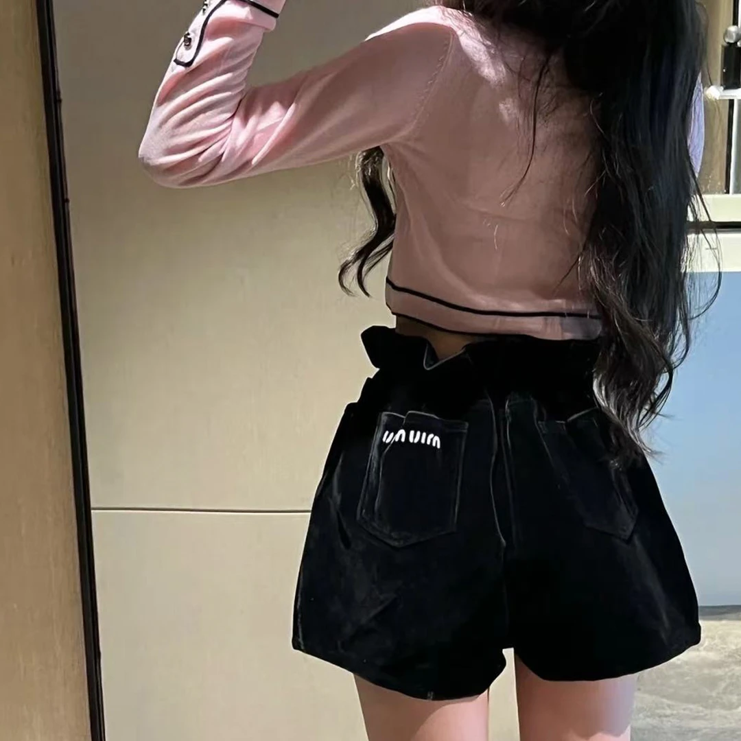 未使用 MIU MIU/缪缪 纯色天鹅绒短裤