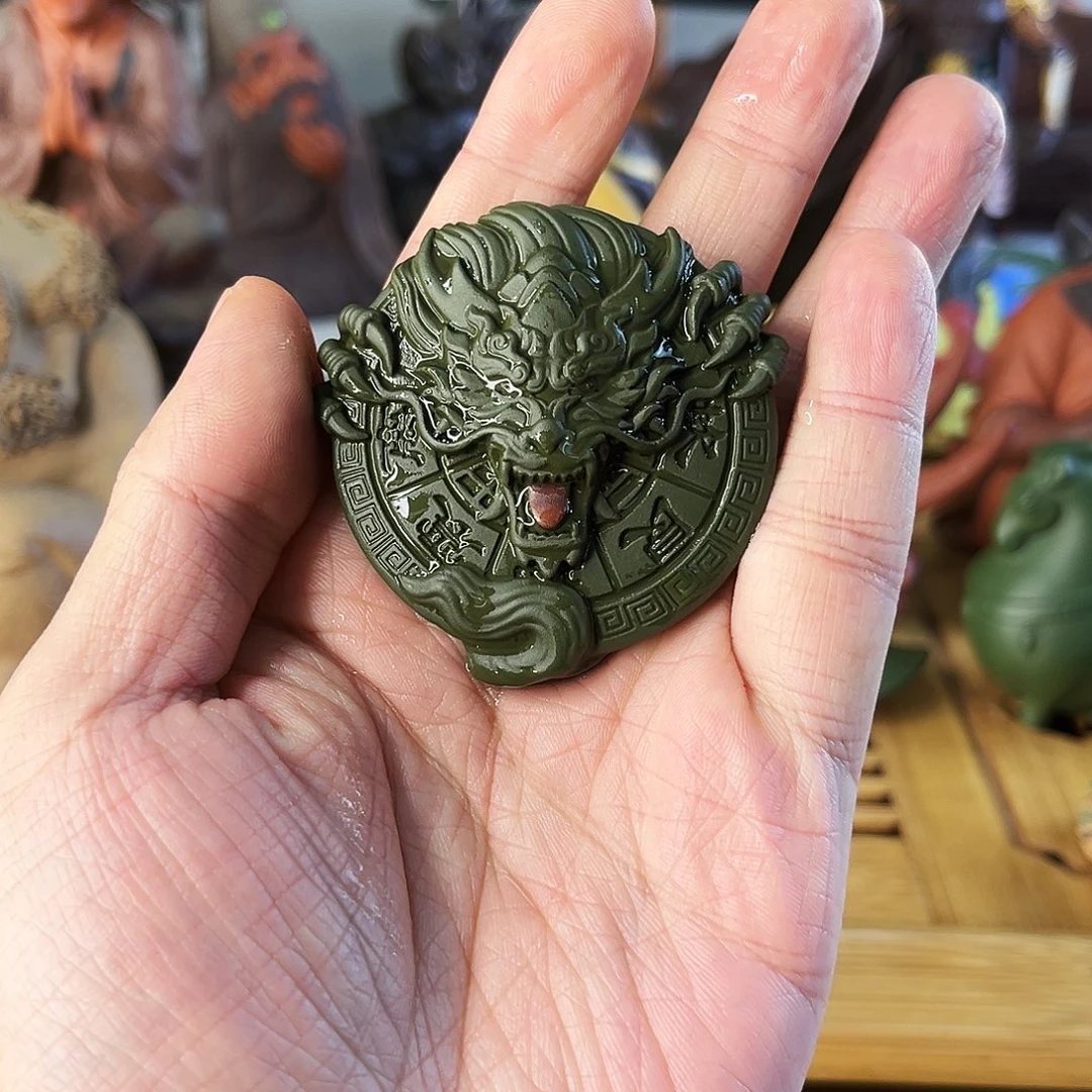 紫砂茶杯龙盘茶宠！