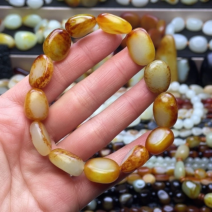 和田玉未镶嵌手串