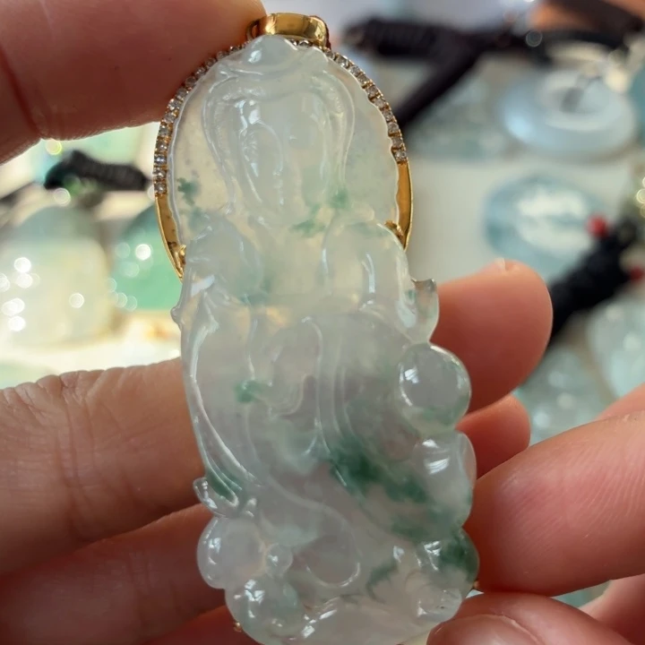 翡翠未镶嵌颈饰天然翡翠