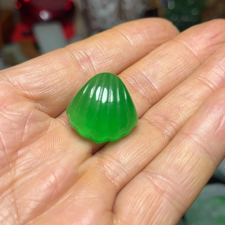 沉***默翡翠未镶嵌颈饰翡翠吊坠88888