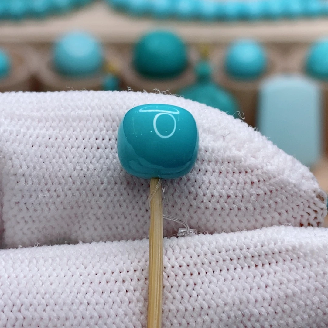 绿松石足铂镶嵌珠宝奇石