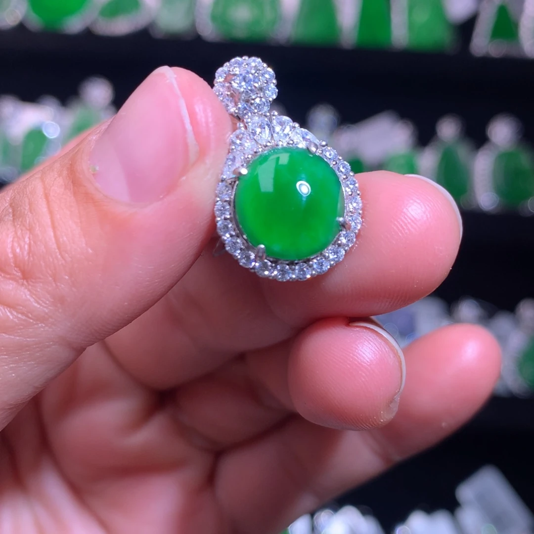 【闪购商品】颈饰银S925镶嵌翡翠天然翡翠