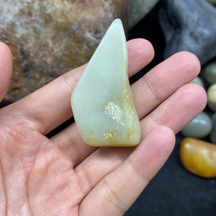 未镶嵌和田玉（糖玉）挂件