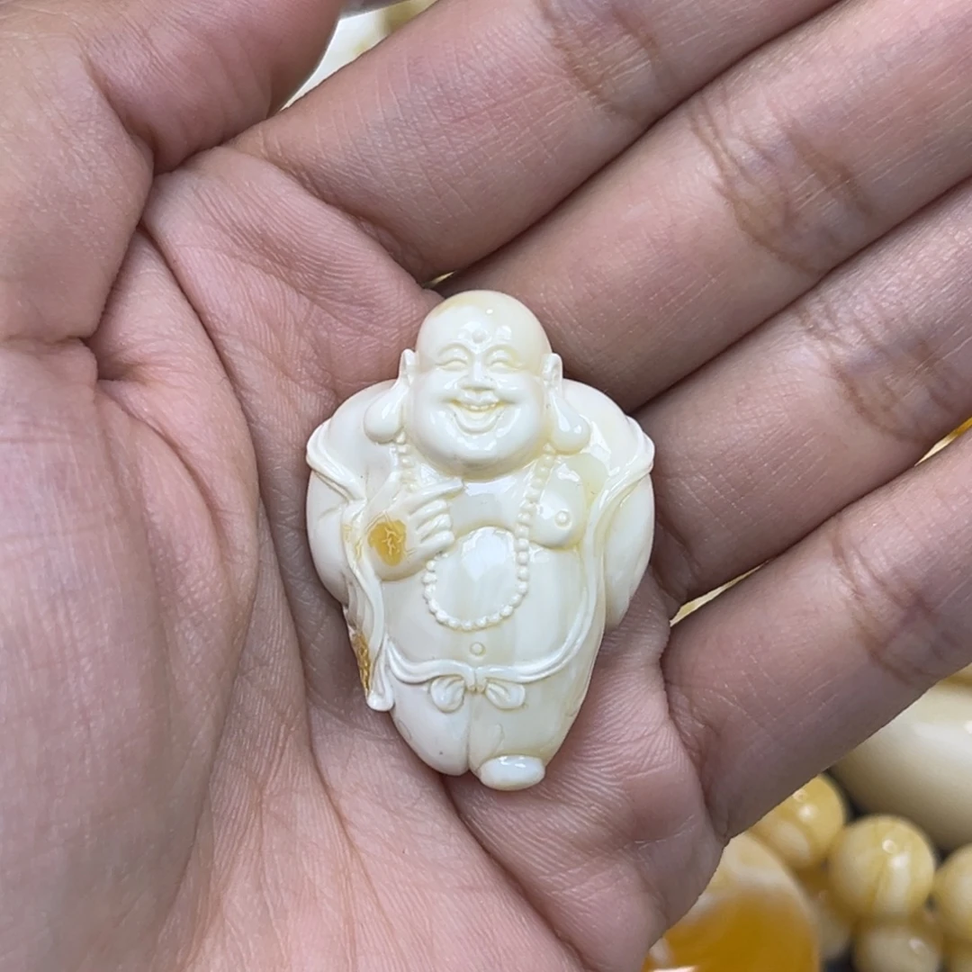 手串琥珀未镶嵌……