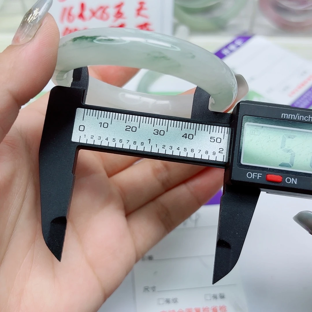 未镶嵌手镯石英质玉24/52