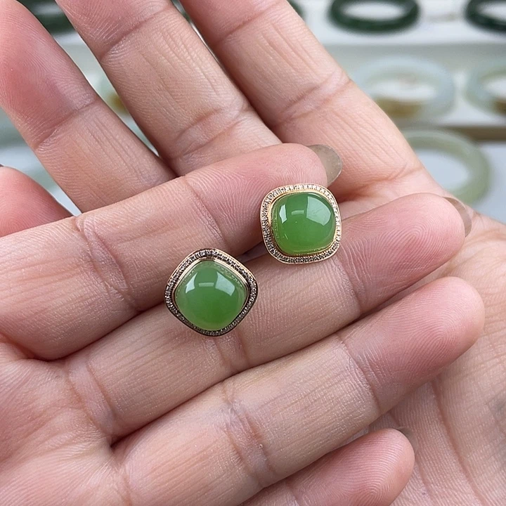 和田玉（碧玉）18K金镶嵌珠宝奇石耳环