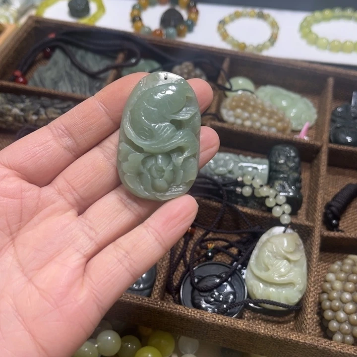 蛇纹石玉未镶嵌手链