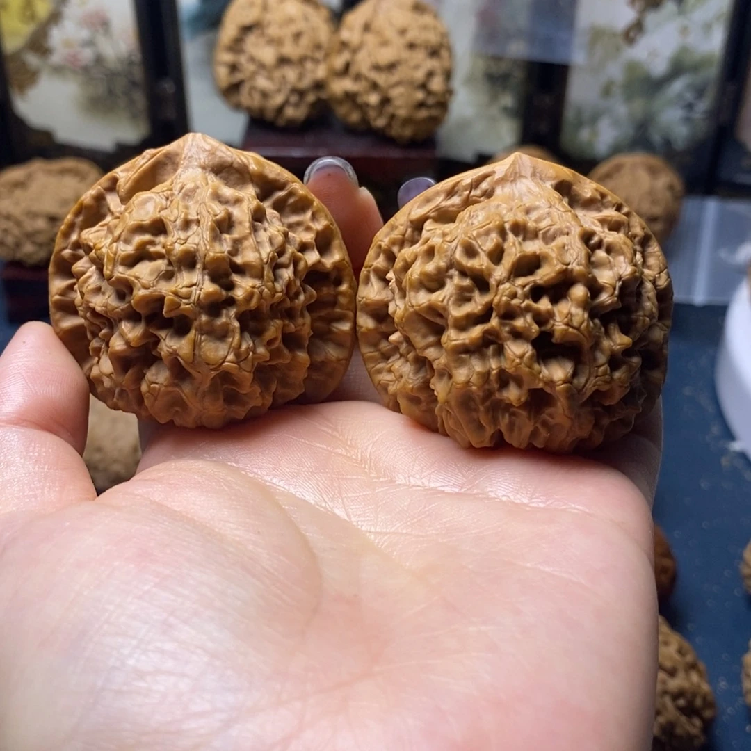 吊坠文玩核桃官帽46尺04