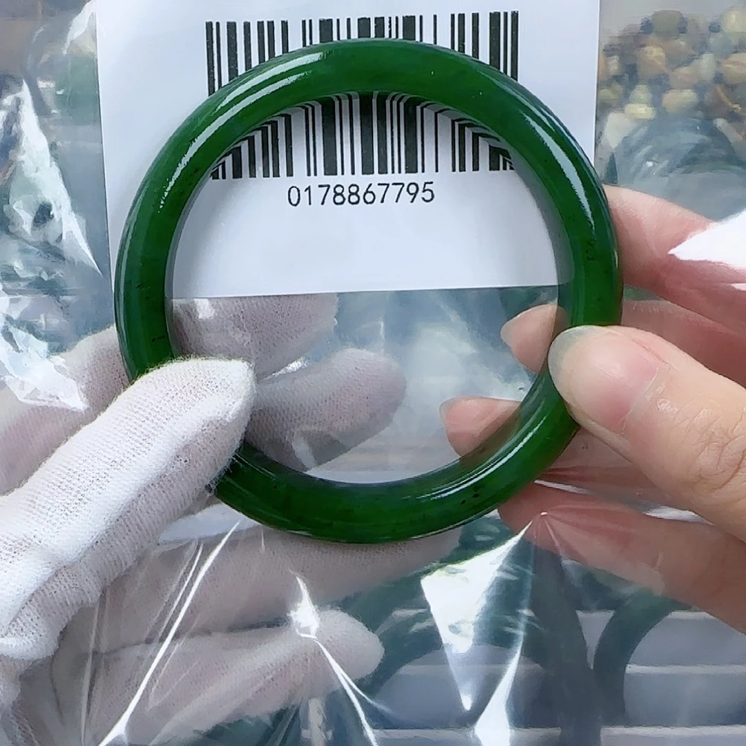 和田玉（碧玉）手镯未镶嵌63