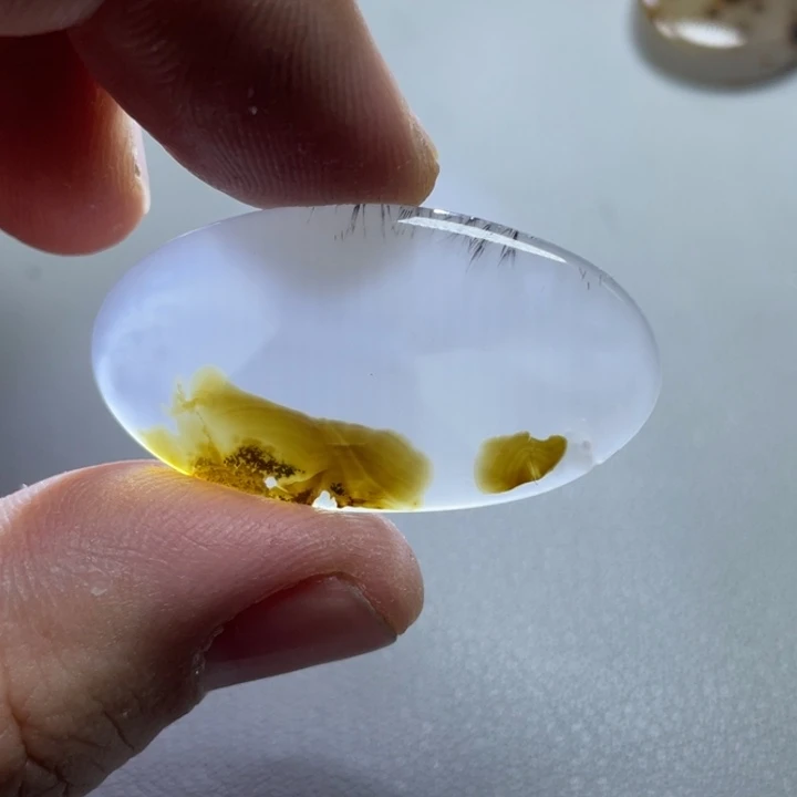 玛瑙/玉髓颈饰未镶嵌青**影