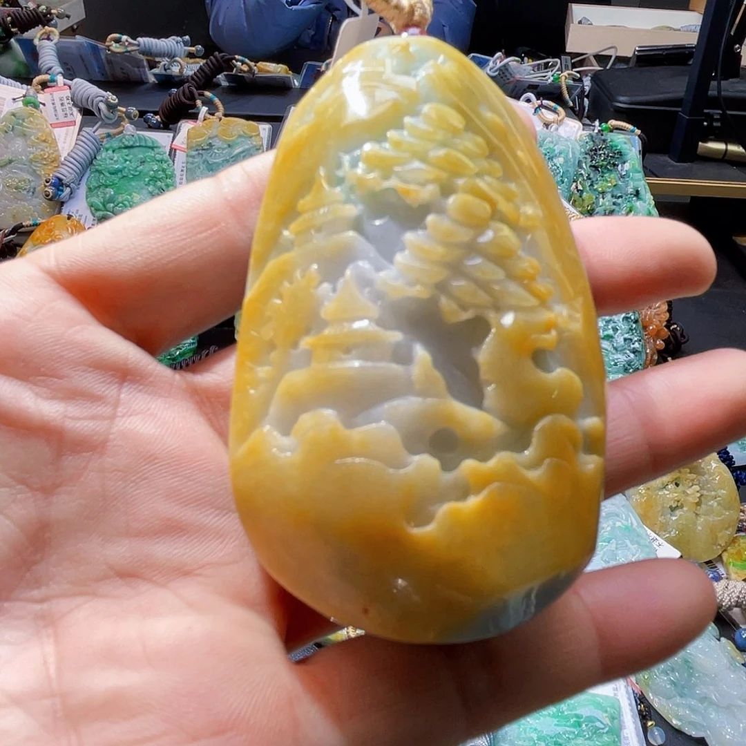 颈饰未镶嵌翡翠一