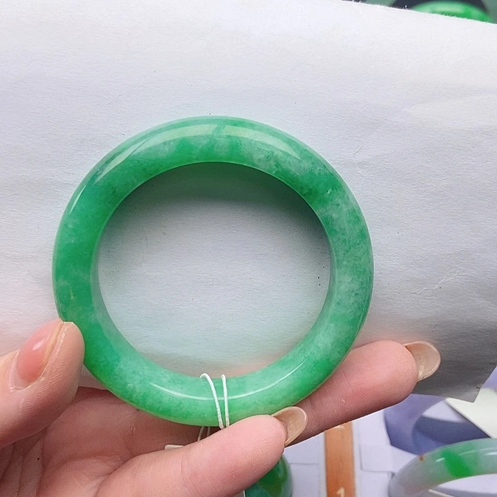 未镶嵌手镯翡翠51