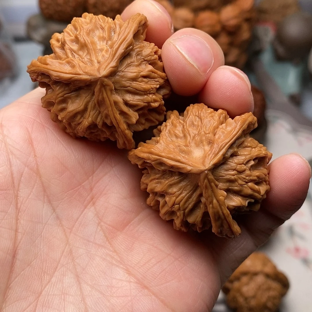 把件文玩核桃三棱