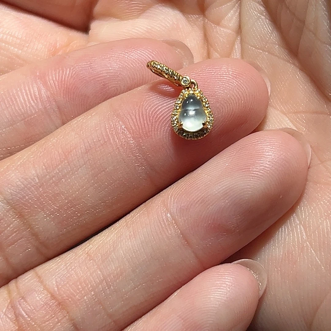 G***光翡翠18K金镶嵌颈饰