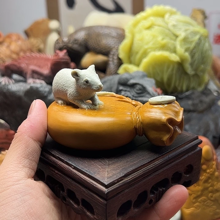 东北石松花石摆件