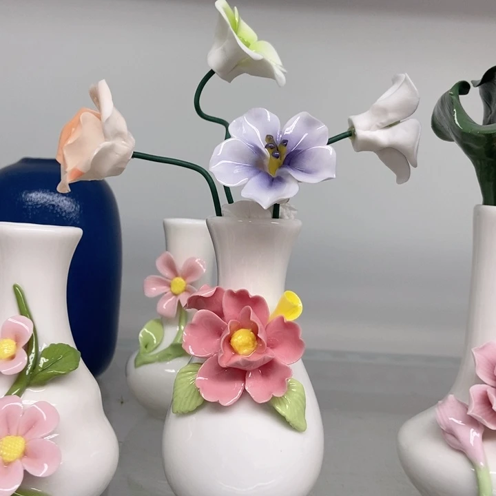 摆件手工制作陶瓷花带花瓶