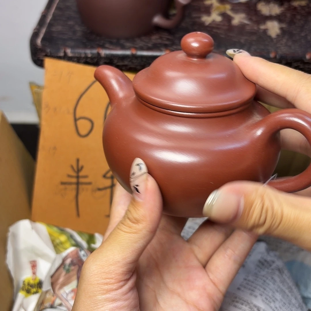 甄选宜兴本土紫砂壶