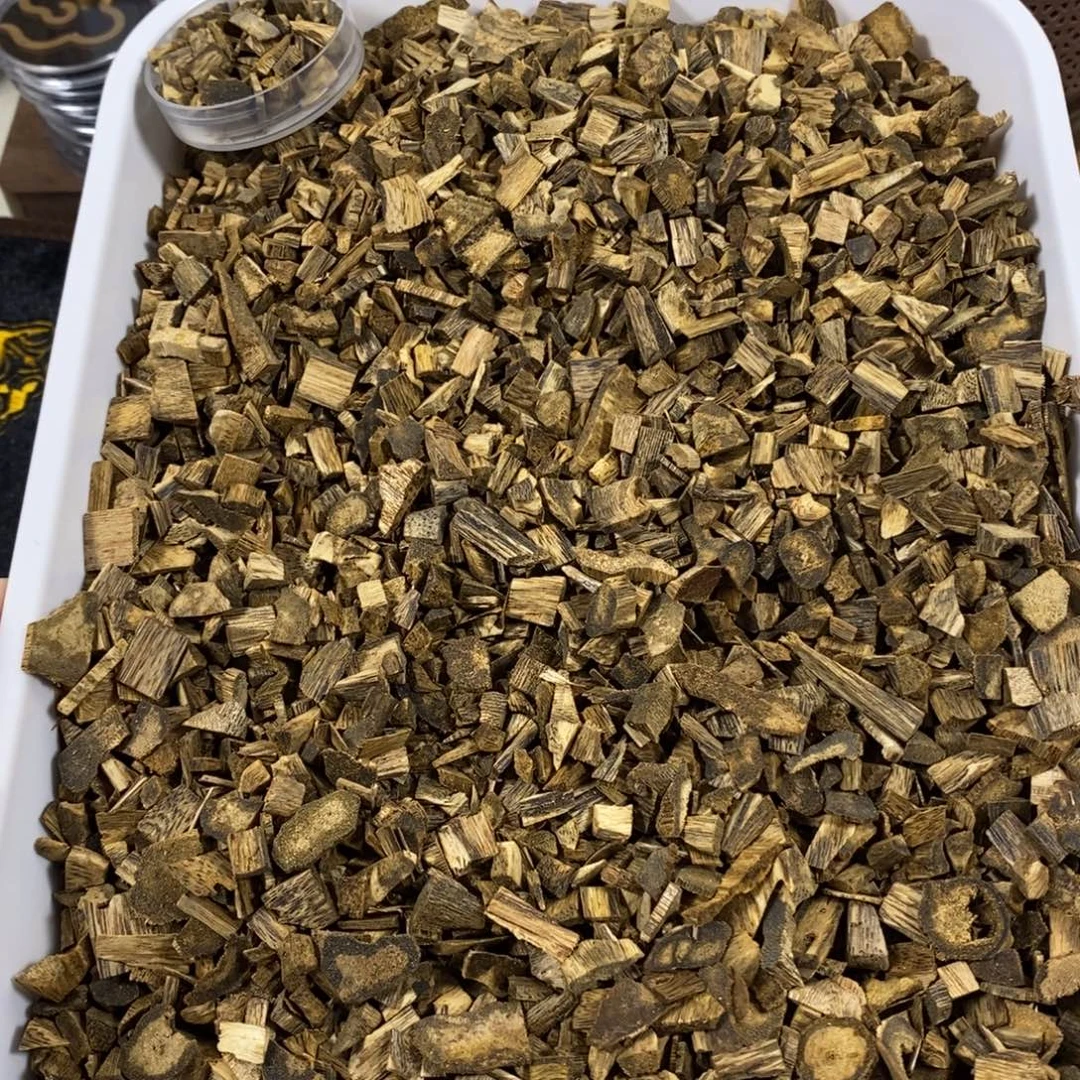 沉香沉香碎屑蓝宝石米粒料100+2克