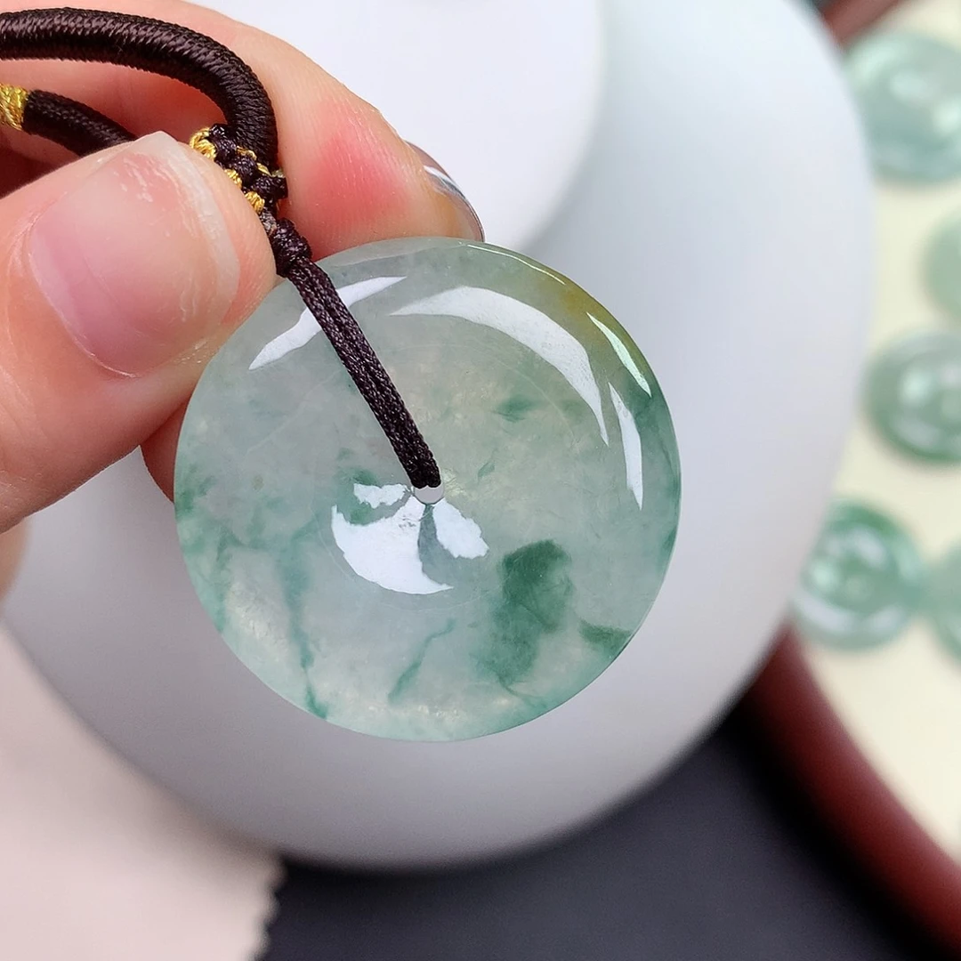 翡翠未镶嵌颈饰平安扣 30.7-6.0mm