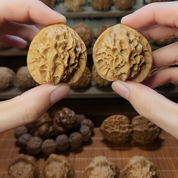 文玩核桃吊坠40龙鳞纹