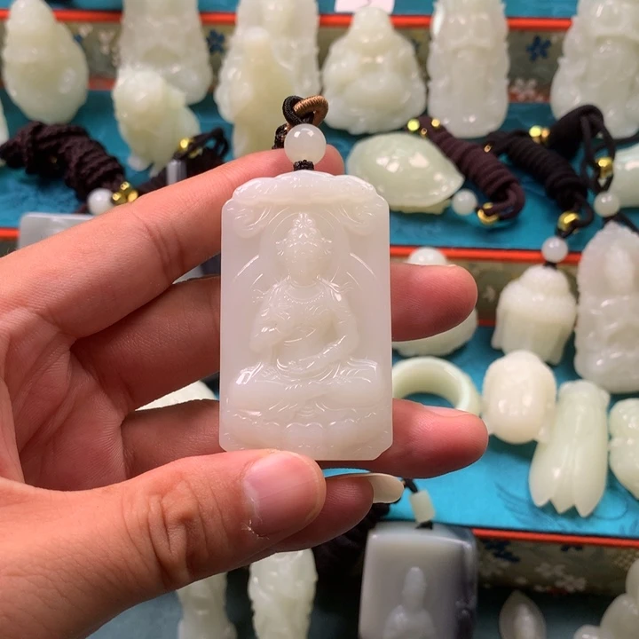 颈饰未镶嵌和田玉乐*蕊