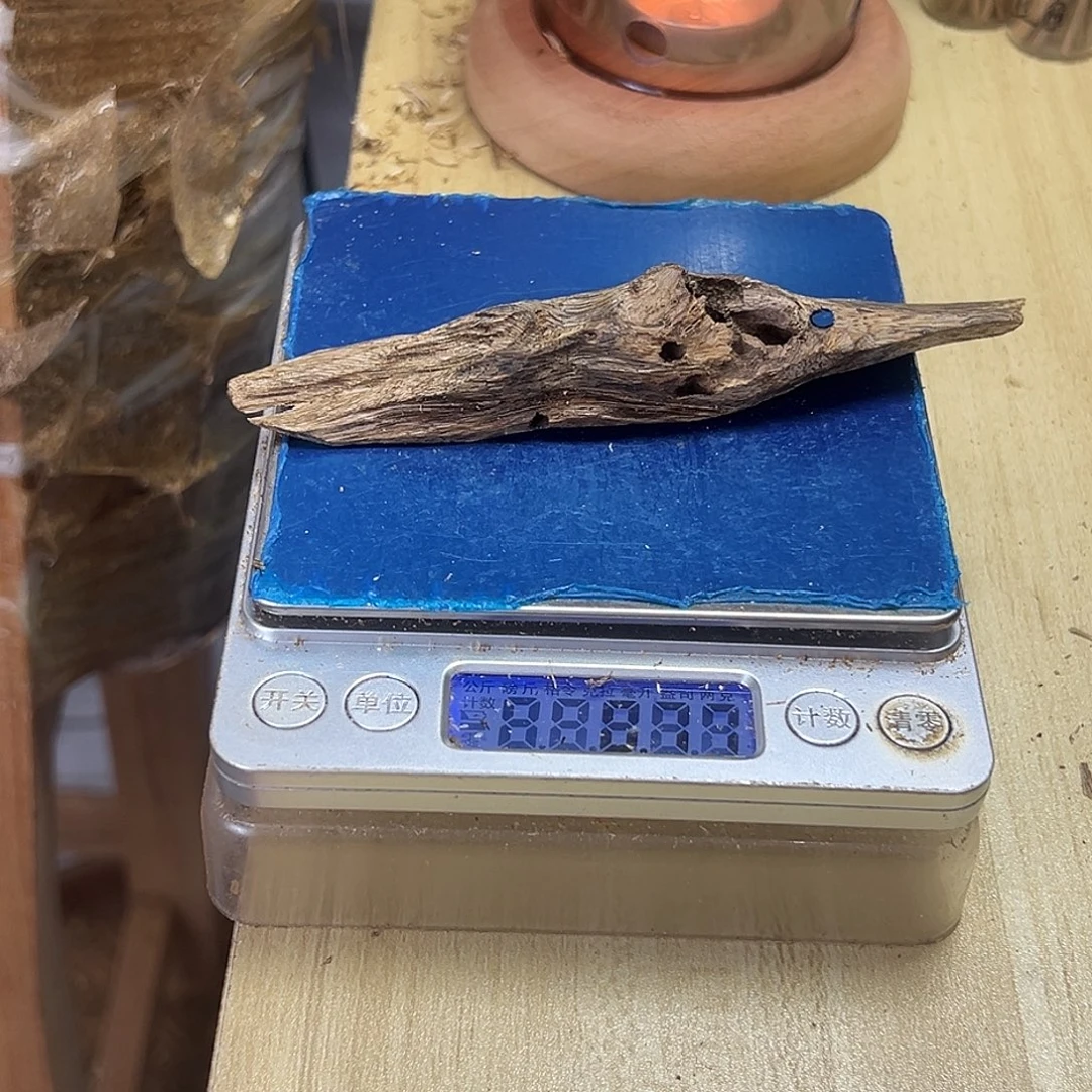 香料绿奇楠虫漏白棋8克天然虫