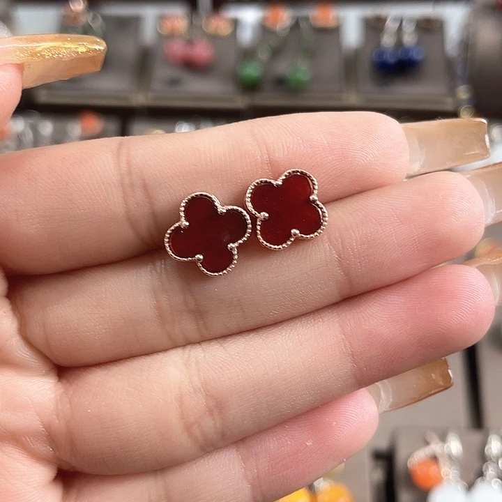 玛瑙/玉髓耳钉银S925镶嵌10左右