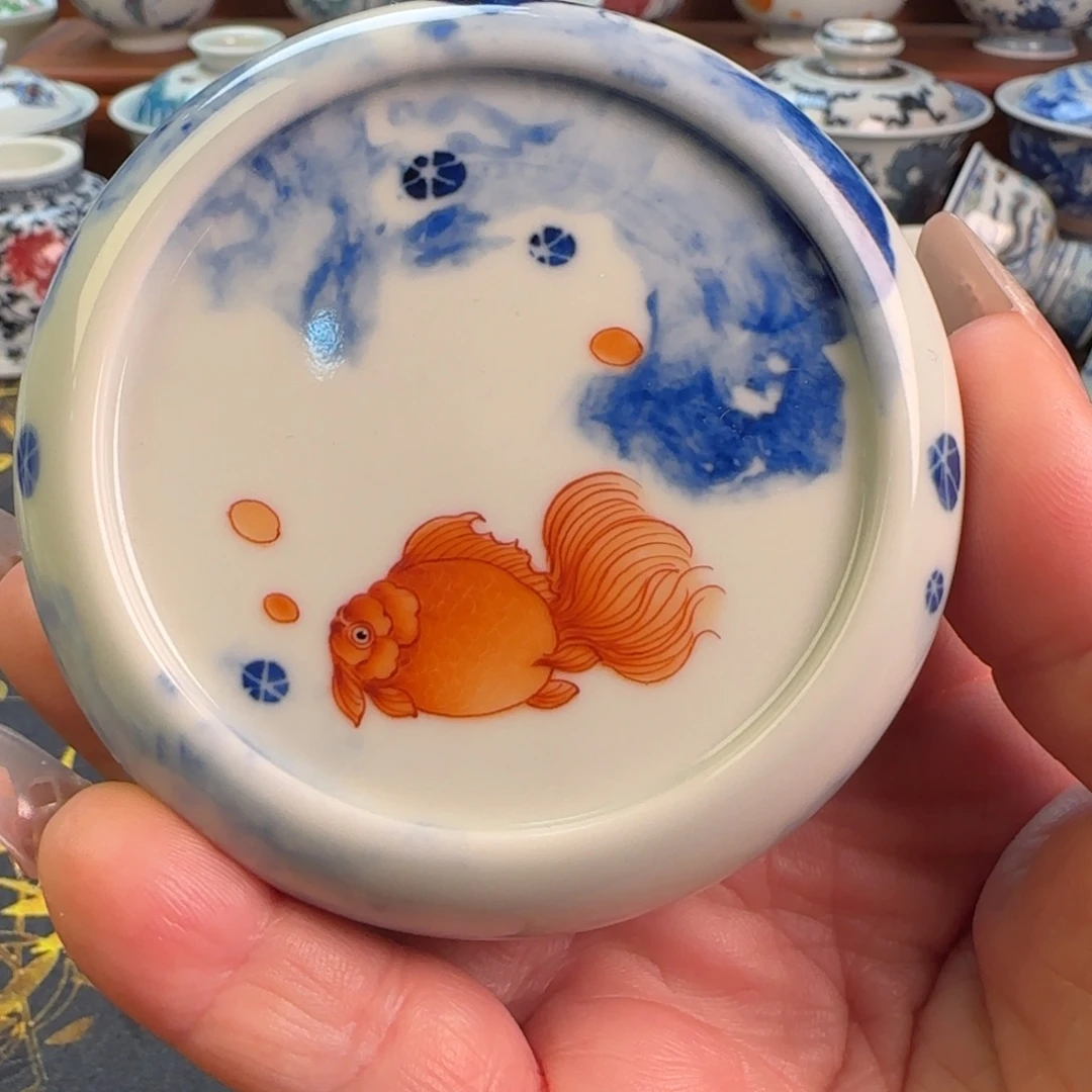 金鱼盖置手绘一个