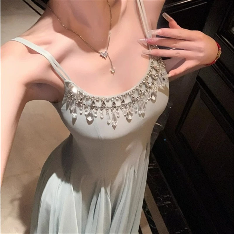 2025夏季轻奢高级感蓝色水晶吊带连衣裙请冷感礼服海边度假沙滩裙