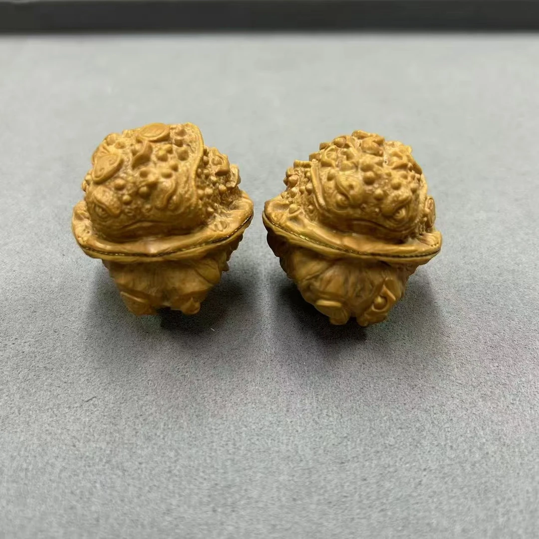 【刘云天专属】L006 核桃雕刻金蟾 38mm