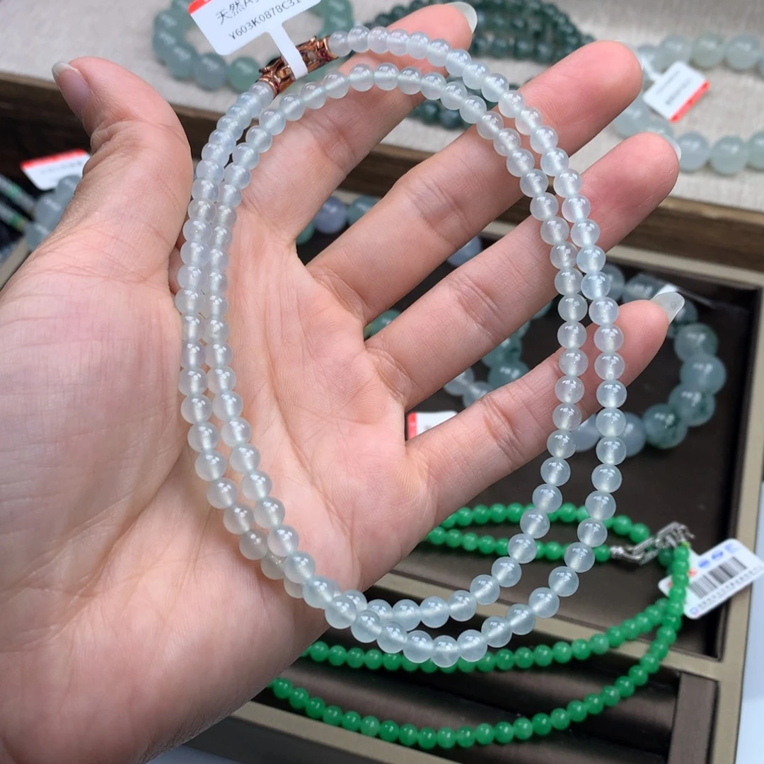 翡翠未镶嵌手链高冰白月光。精品，4.9mm