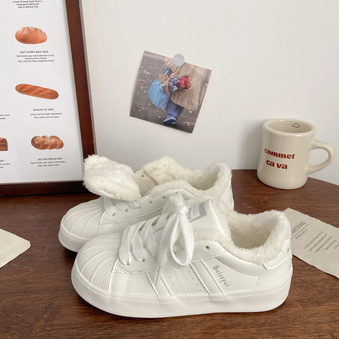 安踏联名UOSU贝壳头加绒二棉小白鞋女百搭冬季新款chic小众低帮棉