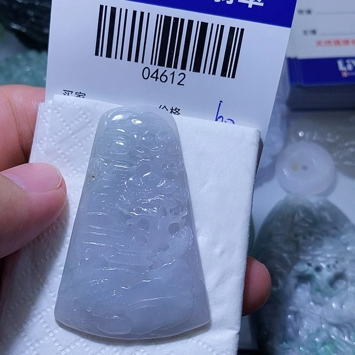 颈饰未镶嵌翡翠天光墟翡翠市场现金代购