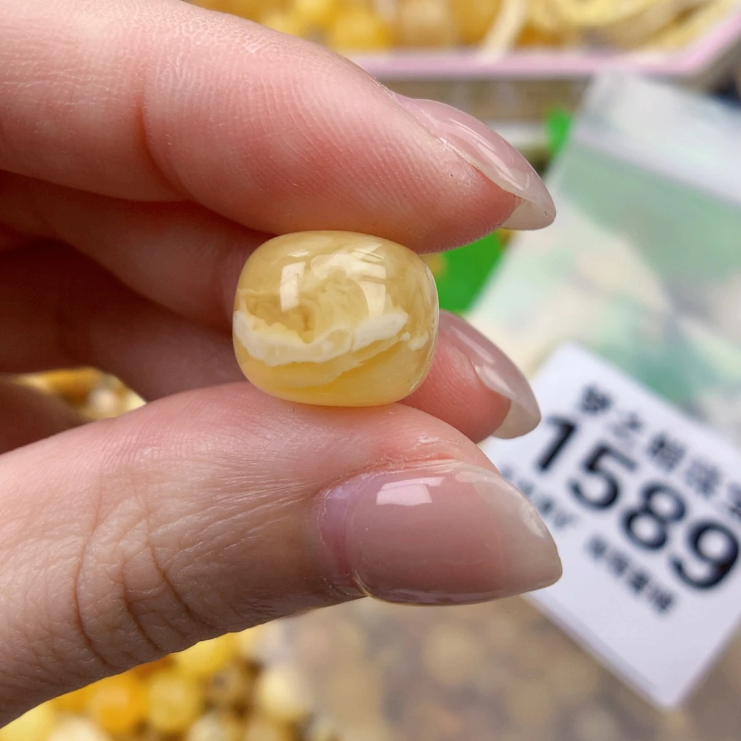 裸石琥珀未镶嵌13
