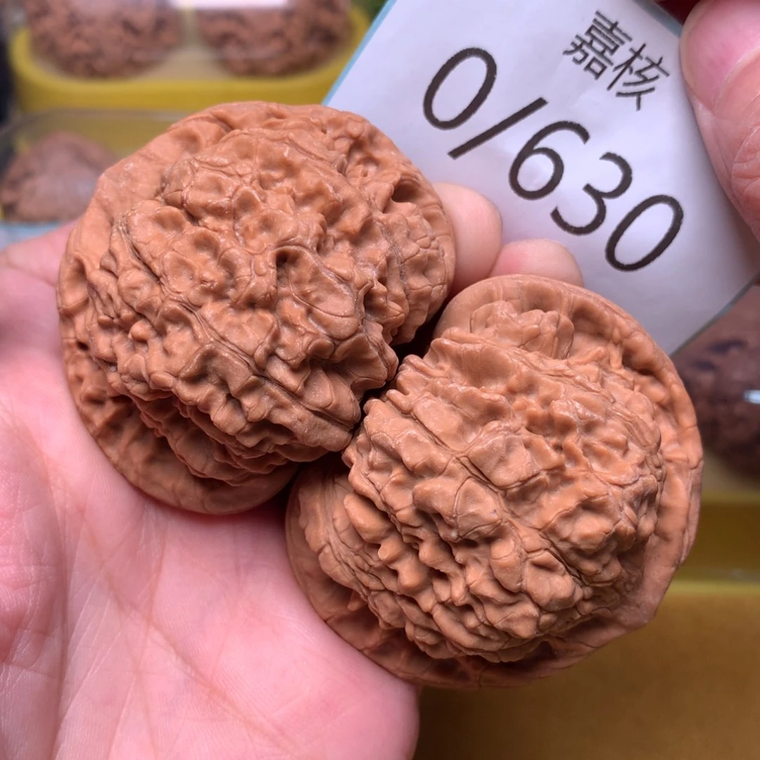 文玩核桃把件毕业麒麟官帽54