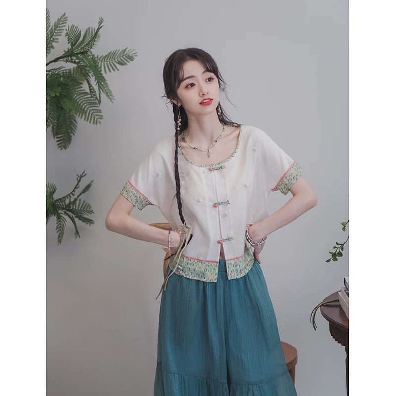 南风谷【荷田】温柔减龄俏皮改良新中式国风刺绣上衣灯笼裤女夏