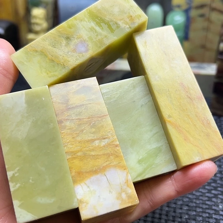 服***主青田石印章石印章石