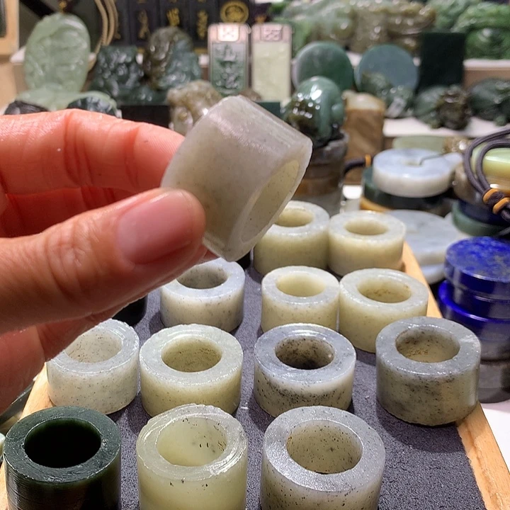 和田玉未镶嵌珠宝半成品