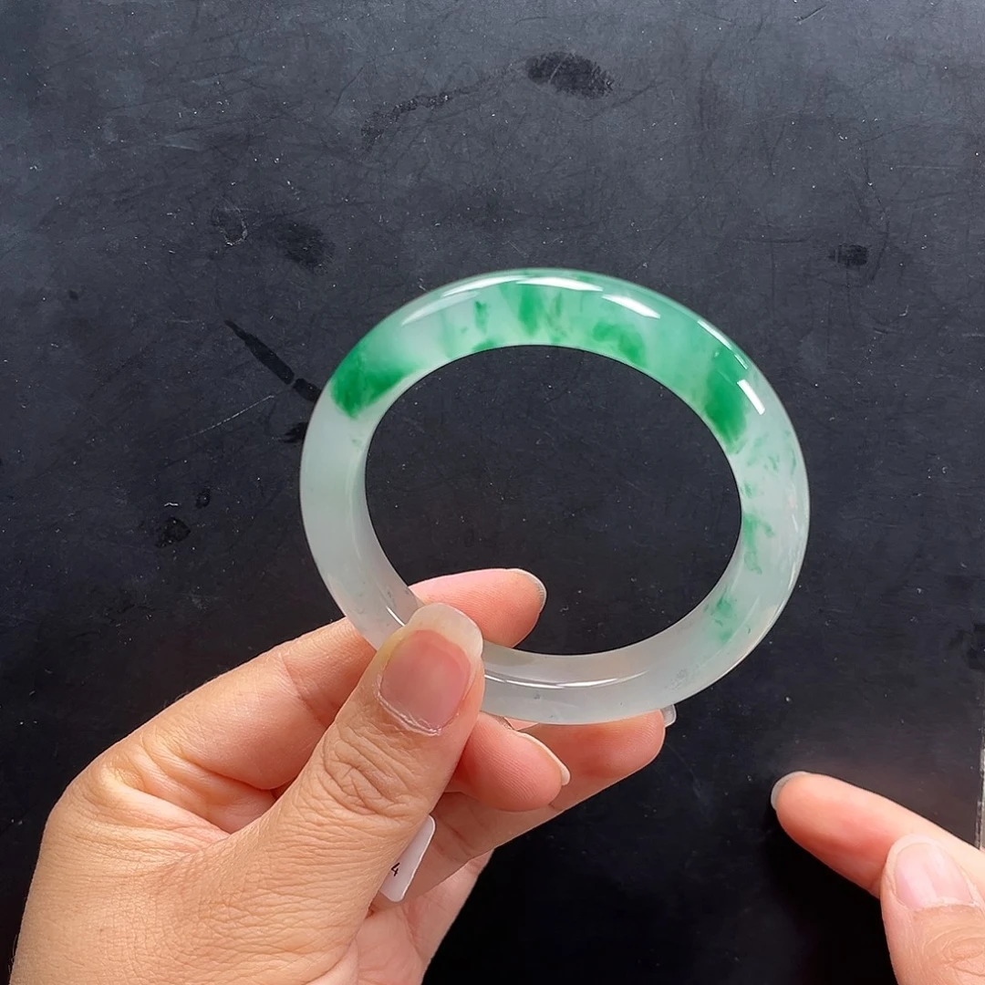 石英质玉未镶嵌手镯