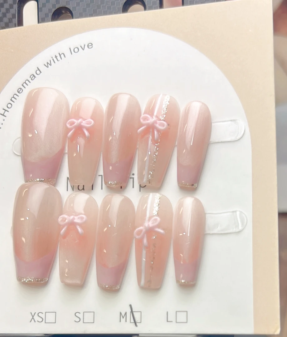 爆款纯手工穿戴甲微甜少女风显白法式猫眼款