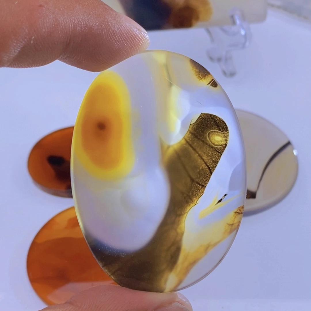 玛瑙/玉髓颈饰未镶嵌