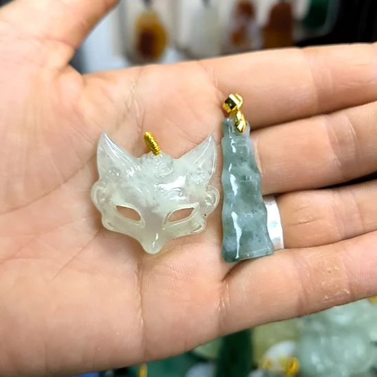 岫玉合金颈饰岫玉精品挂件