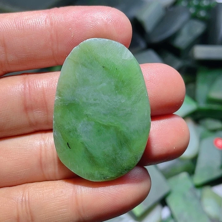 和田玉未镶嵌珠宝奇石