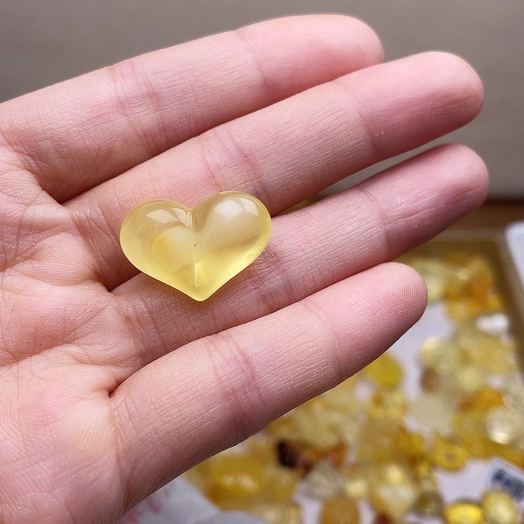 阿***当琥珀未镶嵌吊坠(不含链)