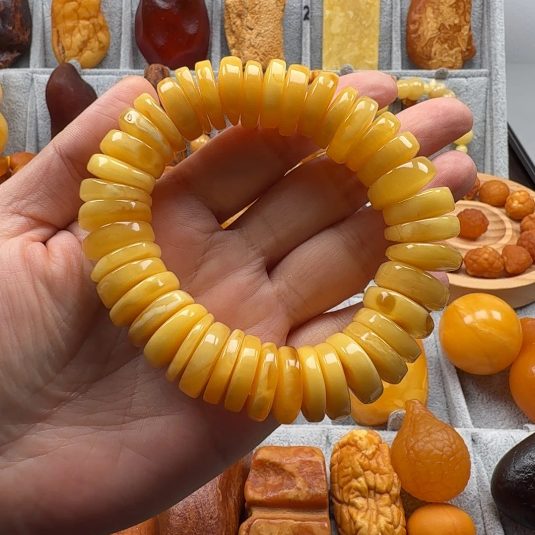 琥珀未镶嵌裸石22克价饼子串