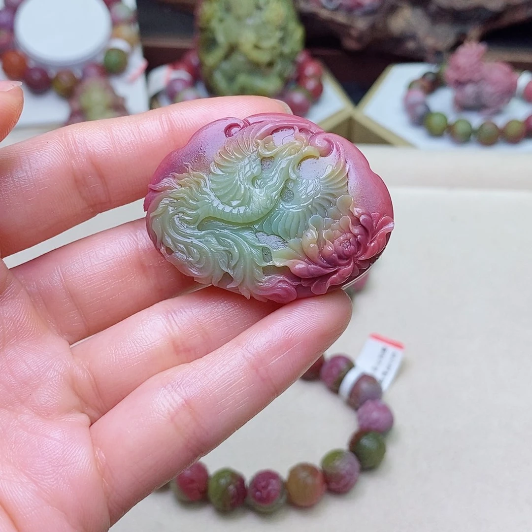 玛瑙/玉髓珠宝奇石未镶嵌秀盐源玛瑙定制