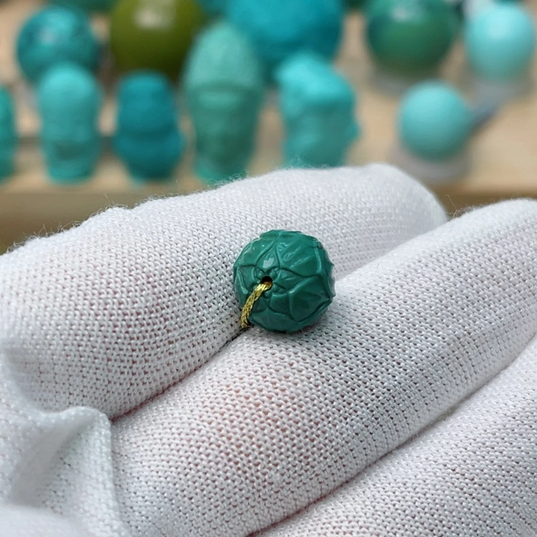 未镶嵌绿松石珠宝奇石